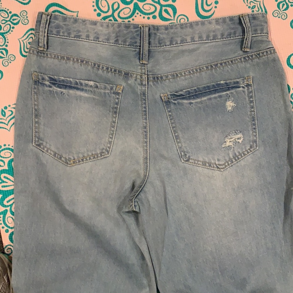 Distressed jeans - Picture 4 of 4